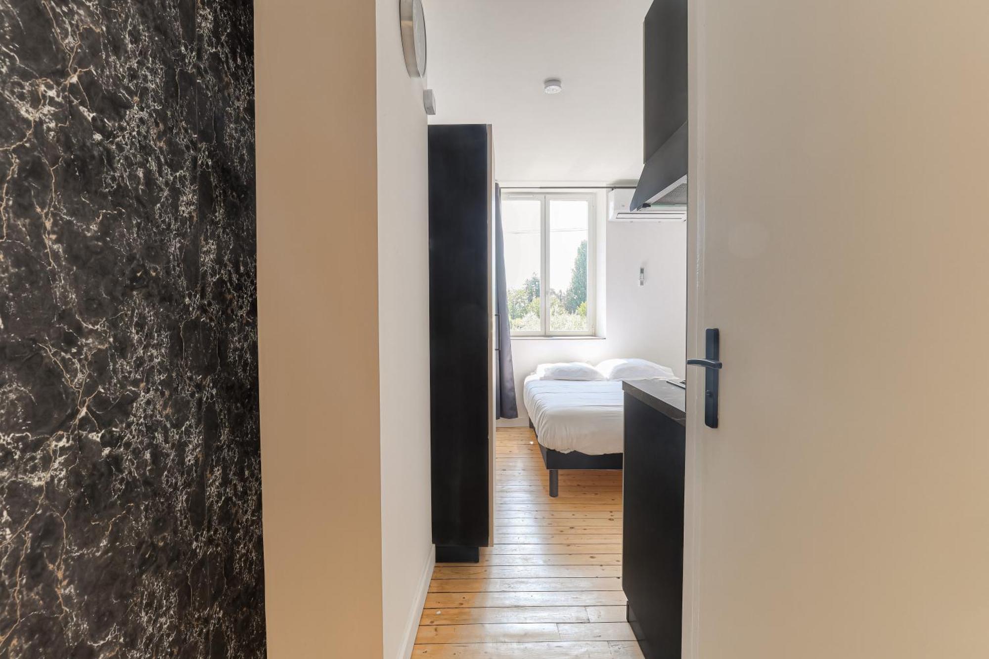 Le Berlin - Les Appartements De L'Olivier Loyettes Eksteriør bilde